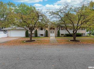 2822 14th St, Moline, IL 61265