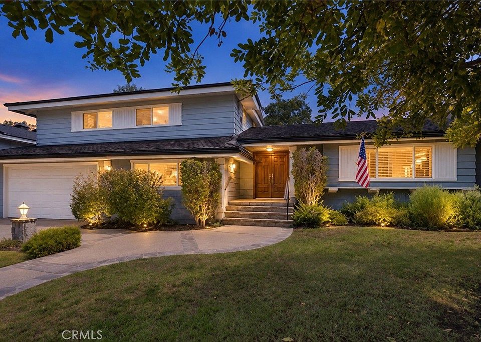 1st image of 10568 Des Moines Ave