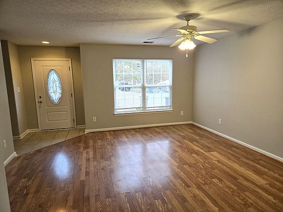 3rd image of 1092 Winding Oak Trl