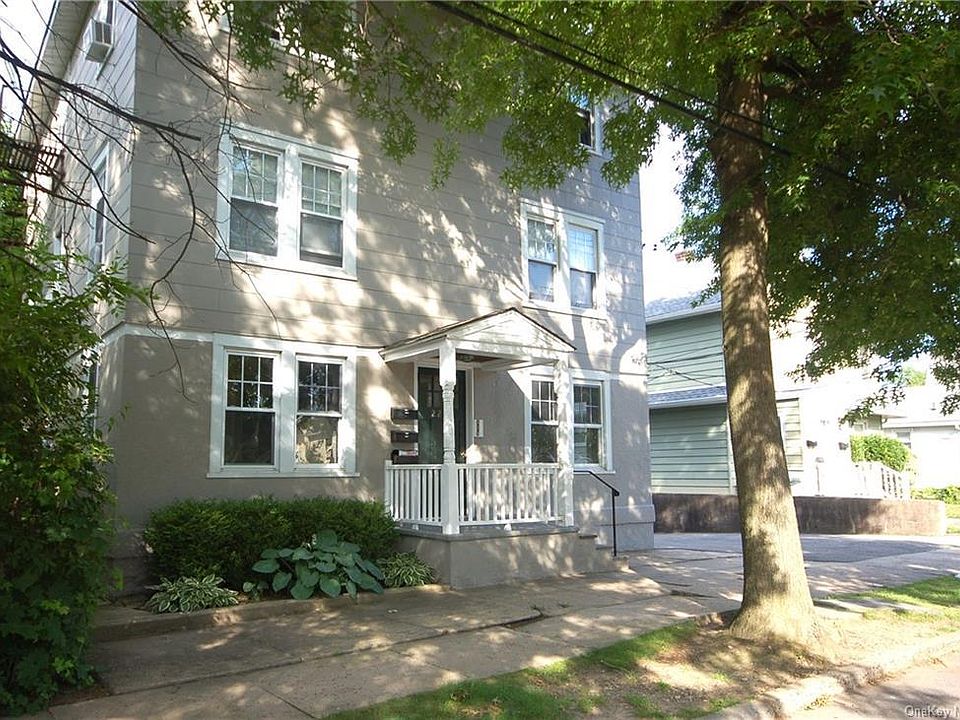 1st image of 221 Jensen Ave #1