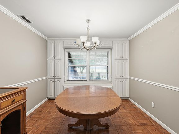 4th image of 209 Flurnoy Ave