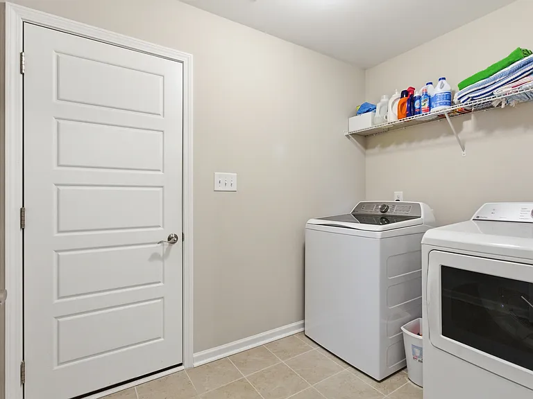 200 Grist Mill Dr — Photo 11