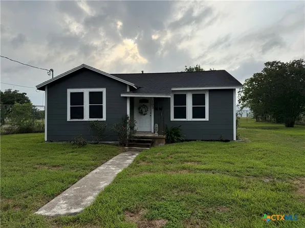 103 Avenue C, Victoria, TX 77901
