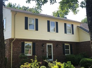 2933 Stratford Dr, Chesapeake, VA 23321