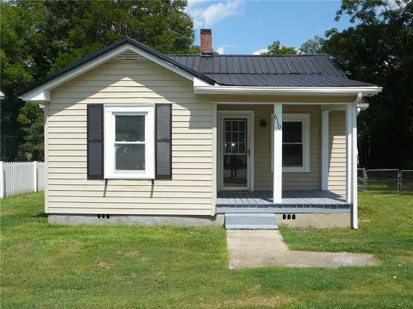 610 Heyward Ave, Honea Path, SC 29654