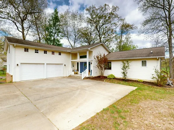 37 Shore Ln, Benton, KY 42025