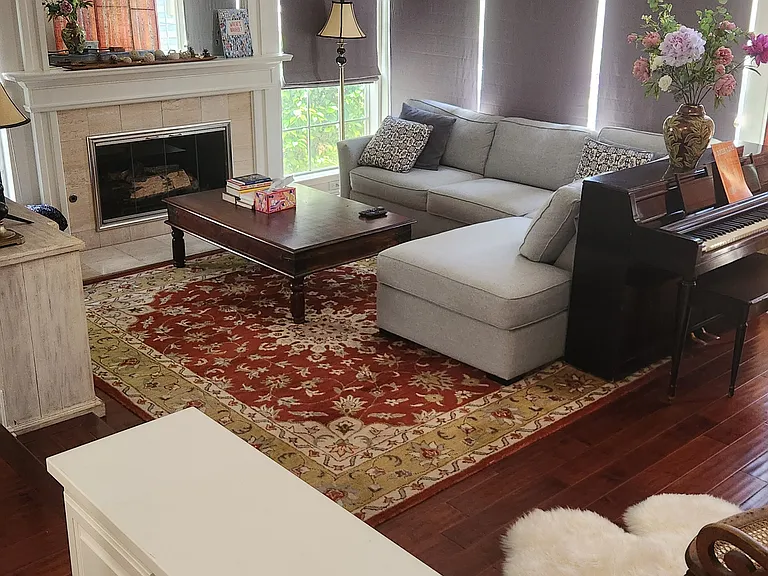 421 Burlington Ct #101 — Photo 13