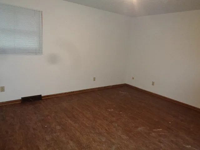 5483 Archway Dr — Photo 17