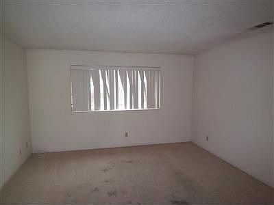 4th image of 2228 W Indianapolis Ave