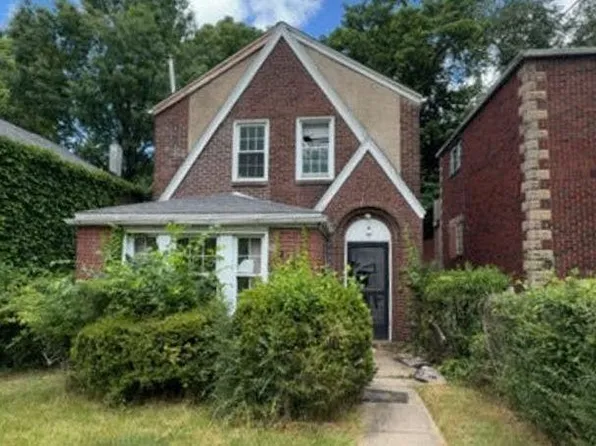 2047 Boggs Ave, Pittsburgh, PA 15221