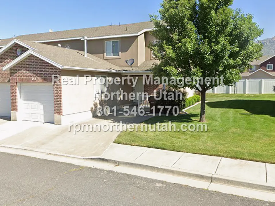 152 W 2525 N