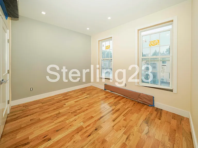 22-60 24th St #2B — Photo 7