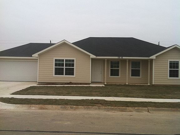2nd image of 2816 Dana Ln