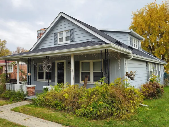 1818 Milverton Dr, Troy, MI 48083