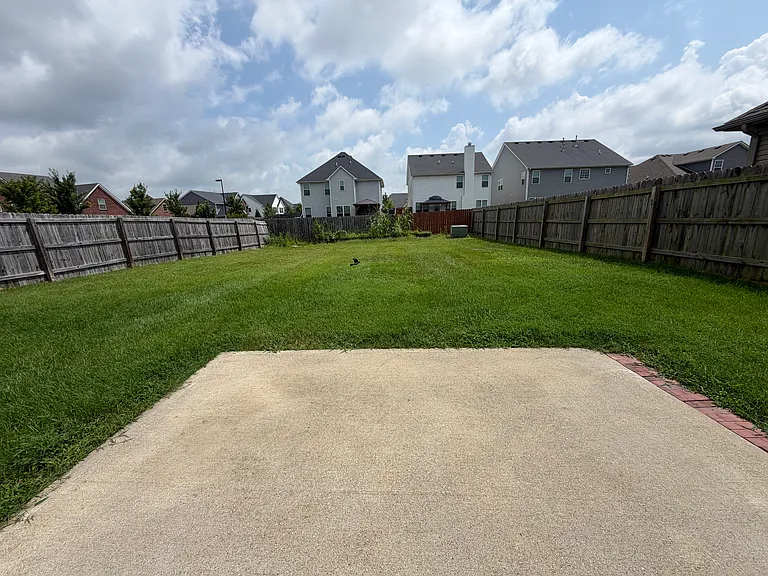 2763 Sandersville Rd — Photo 24