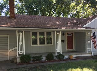 338 N Edgemoor Dr, Wichita, KS 67208