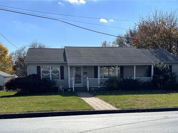 717 Seip Ave, Nazareth, PA 18064