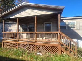 144 McCumbee Ln, Berkeley Springs, WV