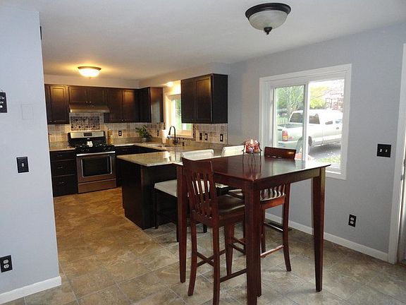 4th image of 25303 W Timber Ln