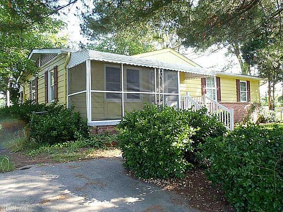 2nd image of 1006 Blythewood Ln