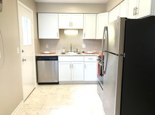 921 Magnolia Ln APT 1, Madison, WI 53713