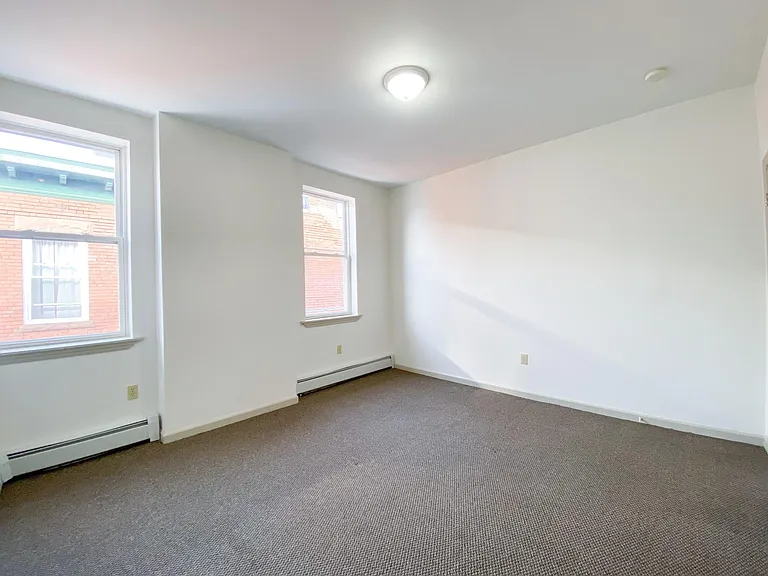 698 Broad St #301 — Photo 9