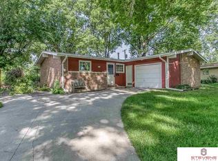 2718 N 97th Ave, Omaha, NE 68134