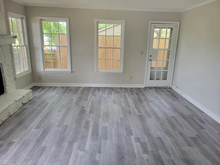 5573 Everglades Trl — Photo 2