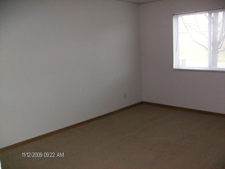1st image of 961-981 W Emmons St #96106