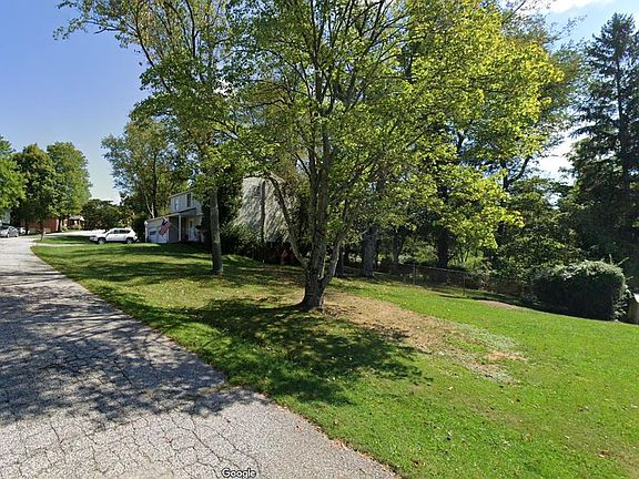 4th image of 55 Dogwood Drive