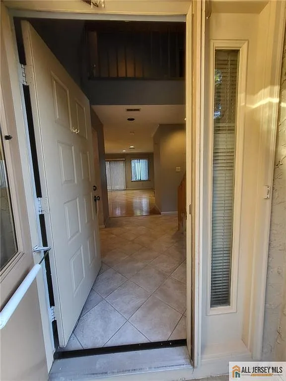 2 bed, 2.5 bath, 1486 sqft, $3,250 — Photo 2