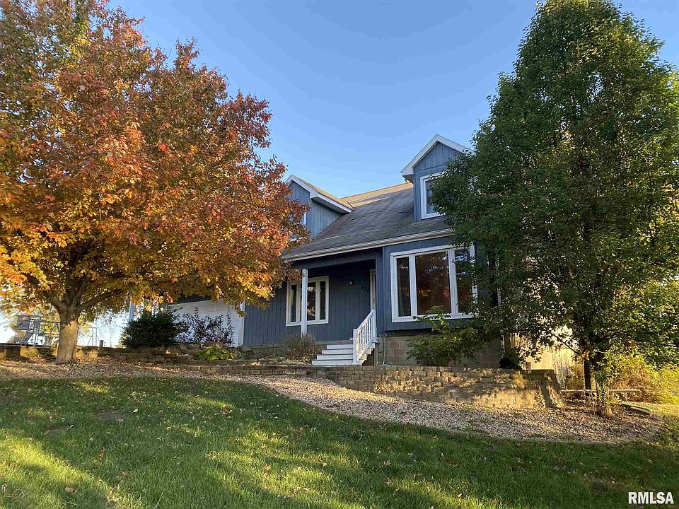 1st image of 425 Horseshoe Dr