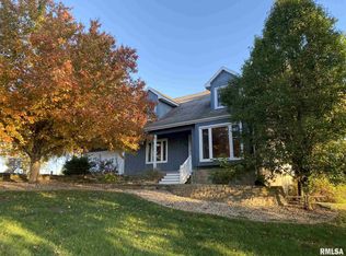 425 Horseshoe Dr, Avon, IL 61415