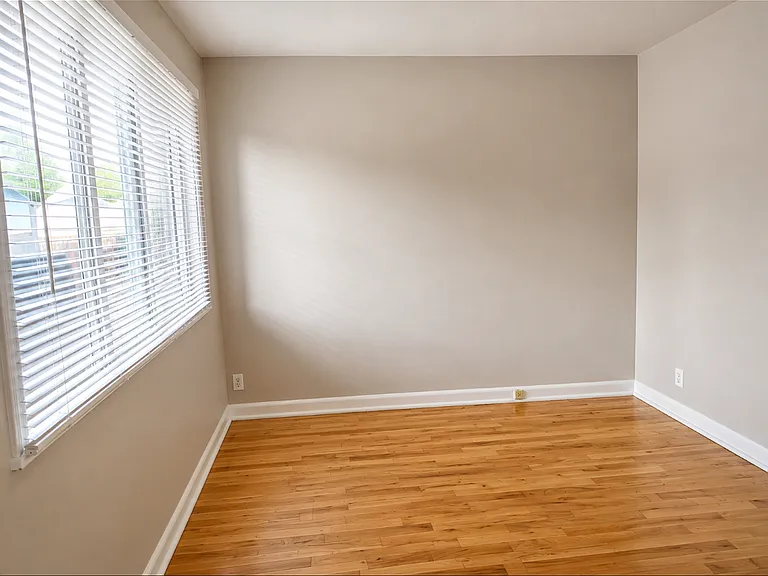 3224 N Milwaukee St — Photo 12