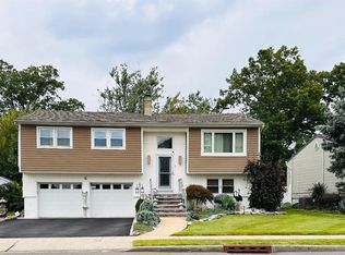 4 Joel Pl, Iselin, NJ 08830