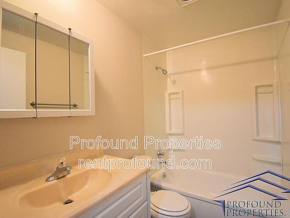 5th image of 12185 SW Gingham Ln APT B
