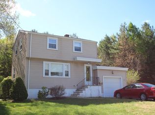 31 Forest St, Saugus, MA 01906