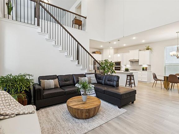 4th image of 5503 Waterloo Dr #5503