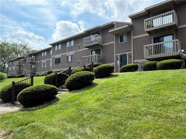 2457 Brook Ledge Rd APT 12A, Bridgeville, PA 15017