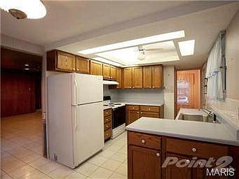 4th image of 569 Beaucaire Dr