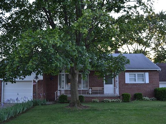 2nd image of 850 Dillewood Ave