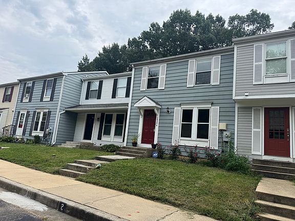 2nd image of 8204 Wellington Pl