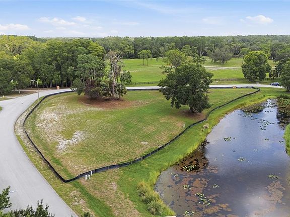 3rd image of 520 Austin Dr #4