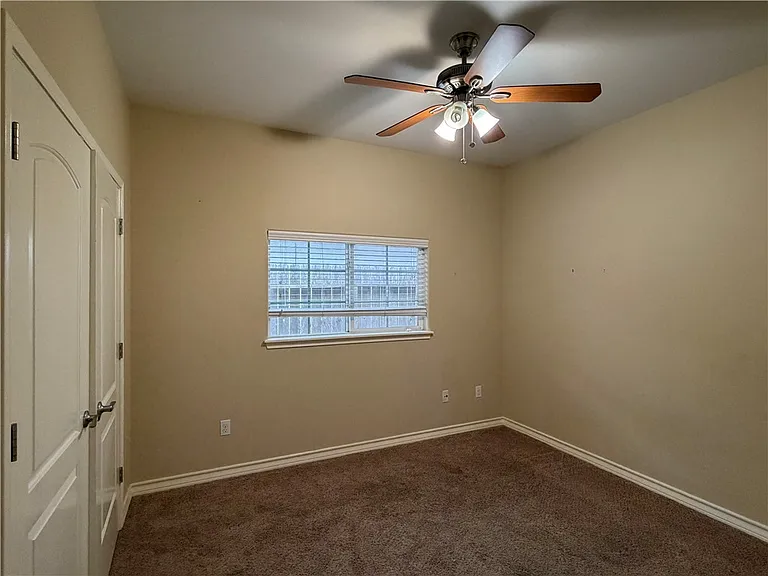 6905 Aaron Dr — Photo 22