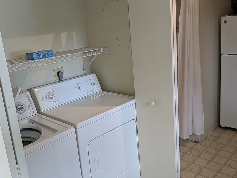 1010 S Saint Vrain Ave #C4 — Photo 11