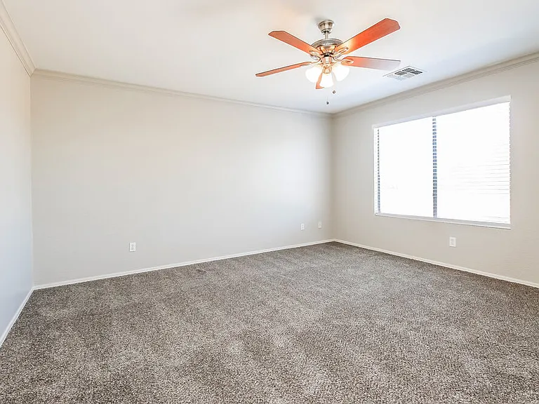 452 S Sabrina — Photo 10