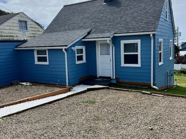 3039 NW Oar Dr, Lincoln City, OR 97367