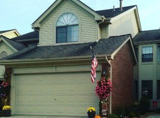 15650 Golfview Drive Ct, Riverview, MI 48193