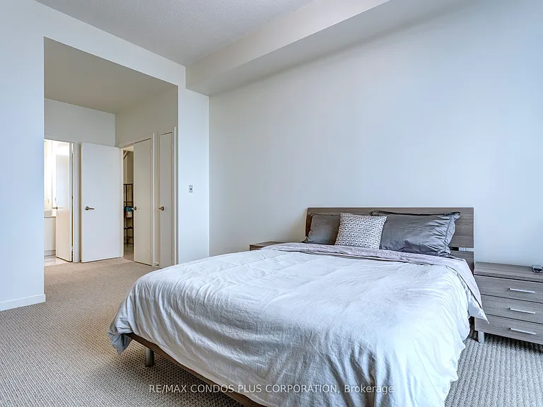 65 Bremner Blvd #5303 — Photo 18