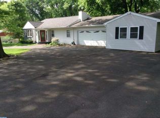 163 S Westview Ave, Feasterville Trevose, PA 19053